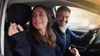 Salariés pratiquant le covoiturage pour leurs trajets domicile-travail dans une démarche de mobilité durable